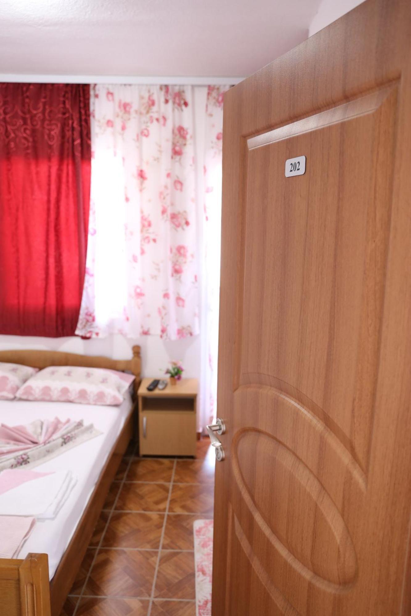 乌尔齐尼Friendly House公寓 客房 照片
