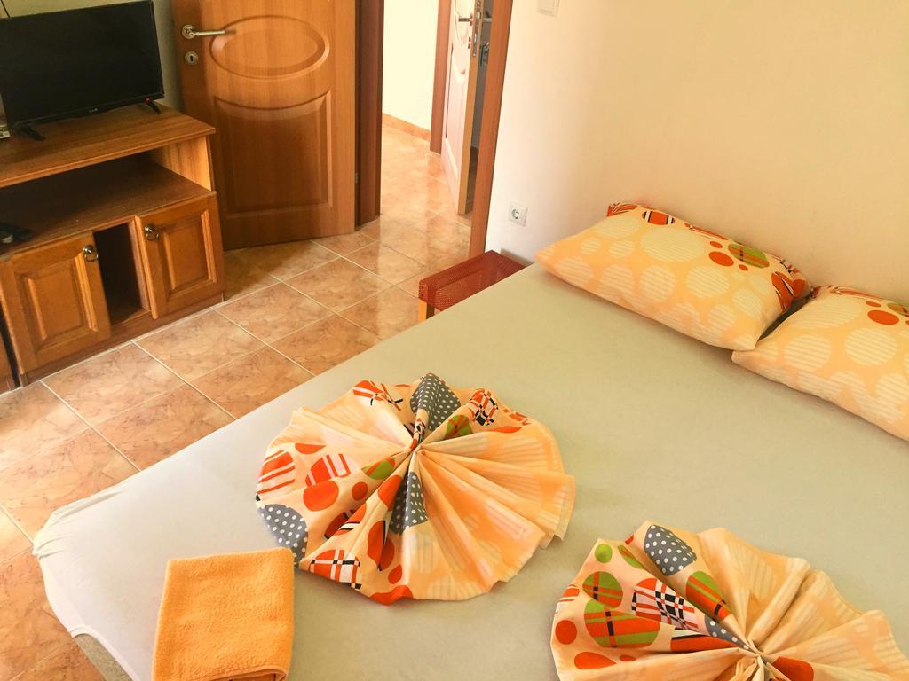 乌尔齐尼Friendly House公寓 外观 照片