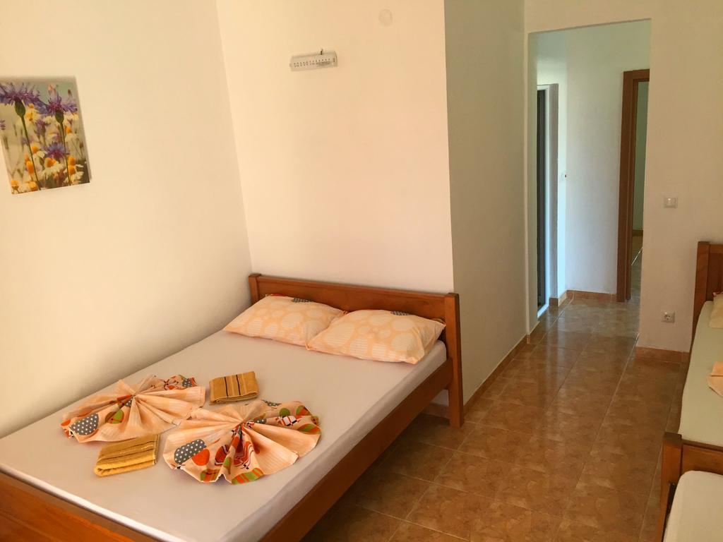乌尔齐尼Friendly House公寓 外观 照片